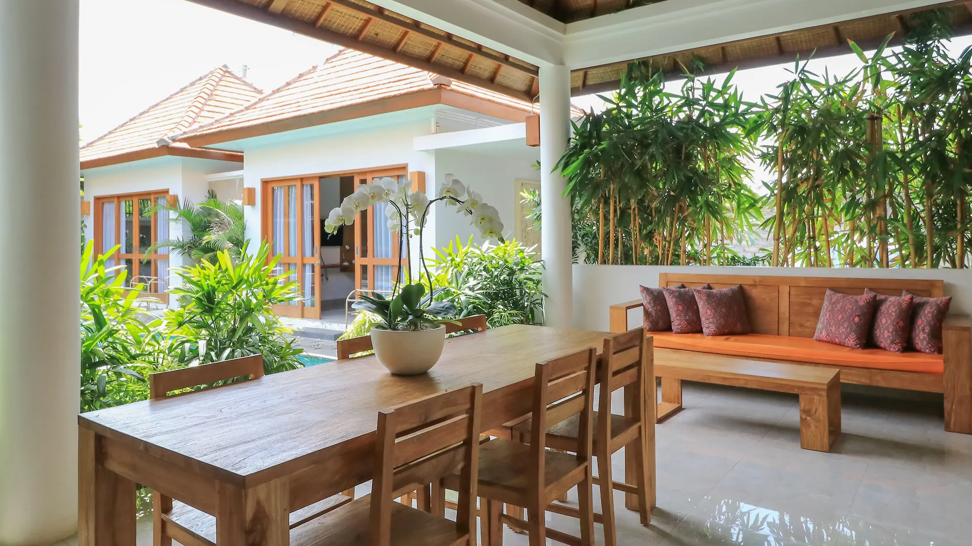 Mella Villas Jimbaran Kuta Selatan